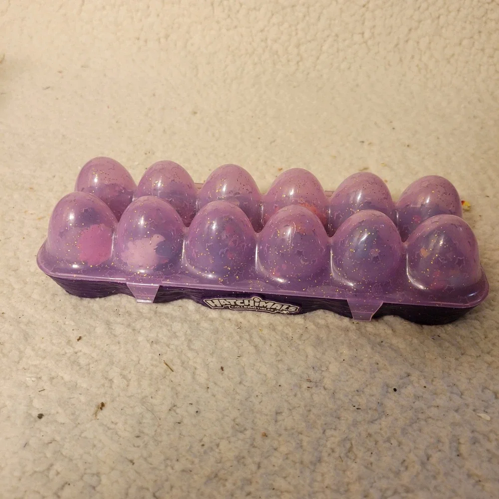 Hatchimals CollEGGtibles 12 Pack Egg Carton Purple Glitter‎ Mini Figures Set